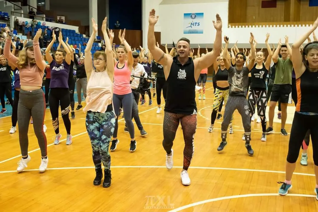 Csoportos edzés a Retro Gymben